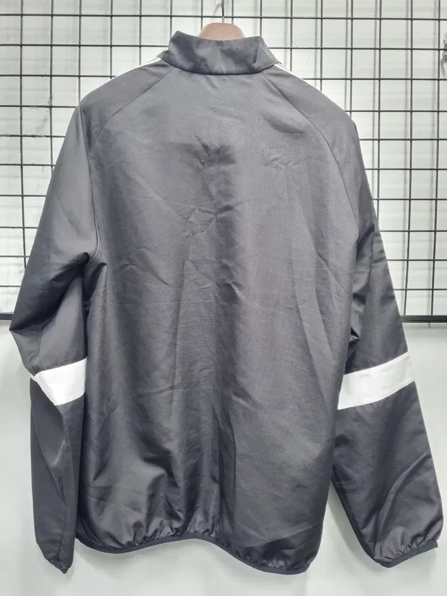 105XL mizuno