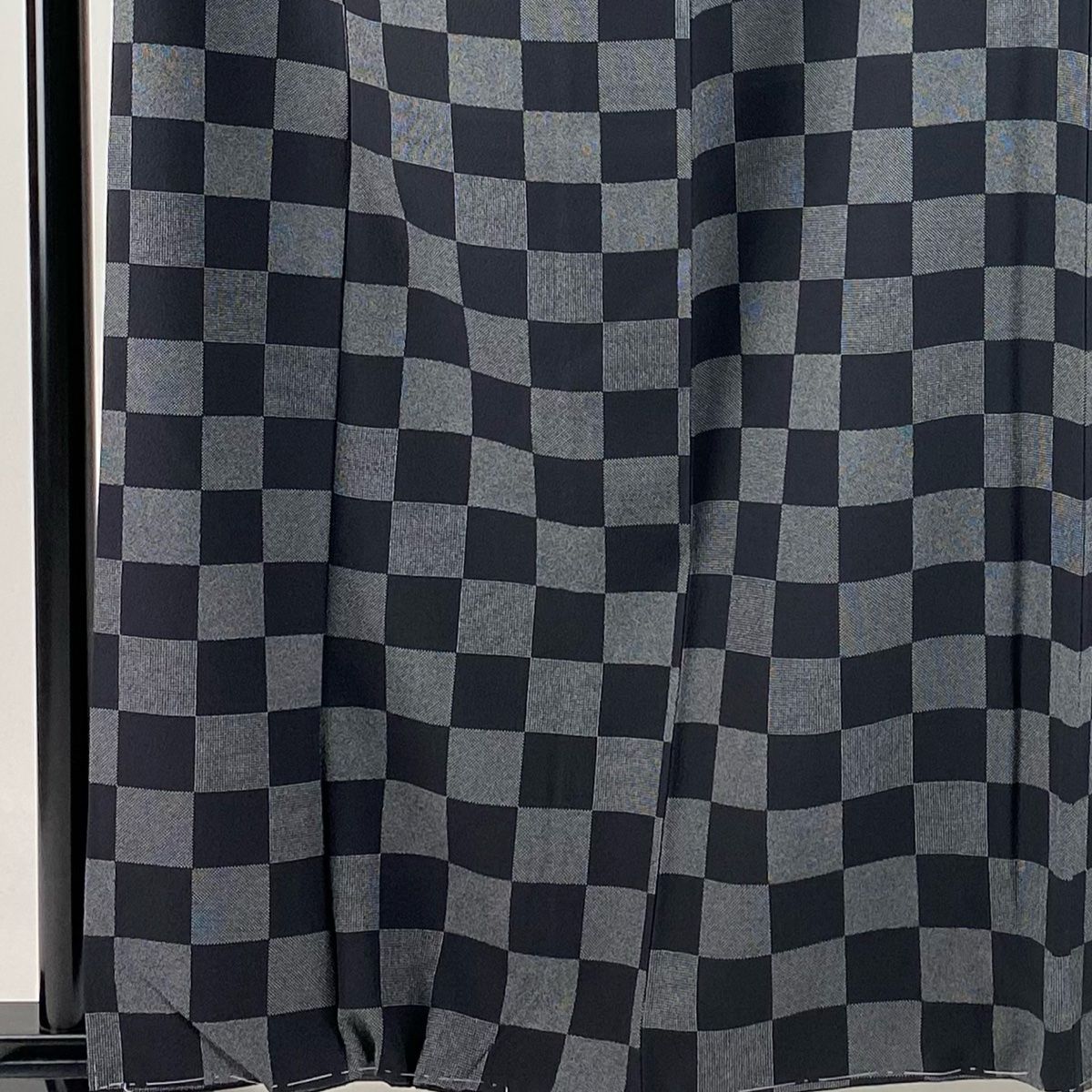 小紋 身丈161cm 裄丈66cm M 袷 市松 鮫 黒 正絹 秀品