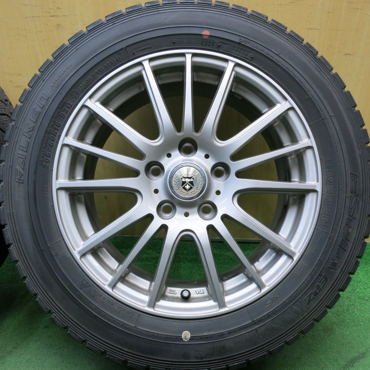 バリ溝 キレイ 9.5分 スタッドレス 205 60R16 ファルケン エスピア EPZ GMach 16インチ PCD114.3 5H 5092008HAス