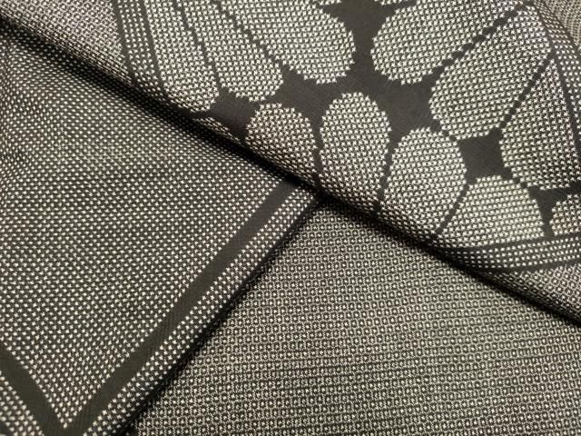 平和屋着物○本場大島紬 7マルキ 150亀甲 花菱文 正絹 逸品 DAAS2349tw  