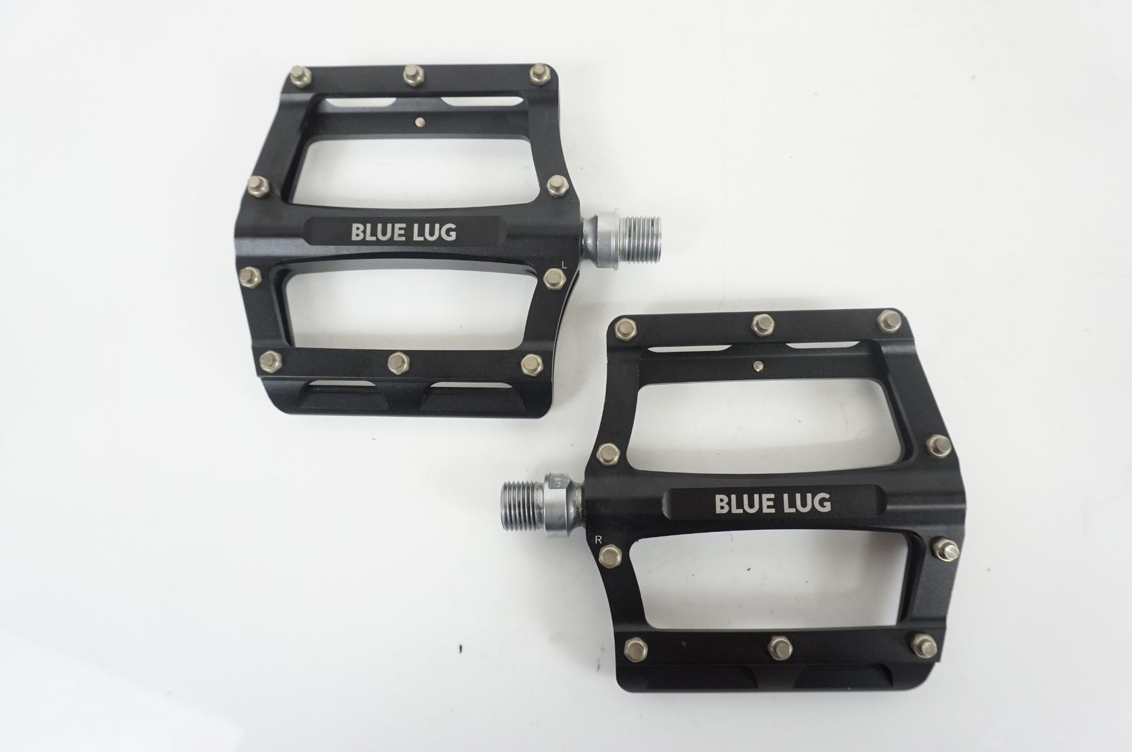 新作入荷，豊富な BLUE LUG 「ブルーラグ」 SHARK ペダル / バイチャリ大宮店 フラットペダル