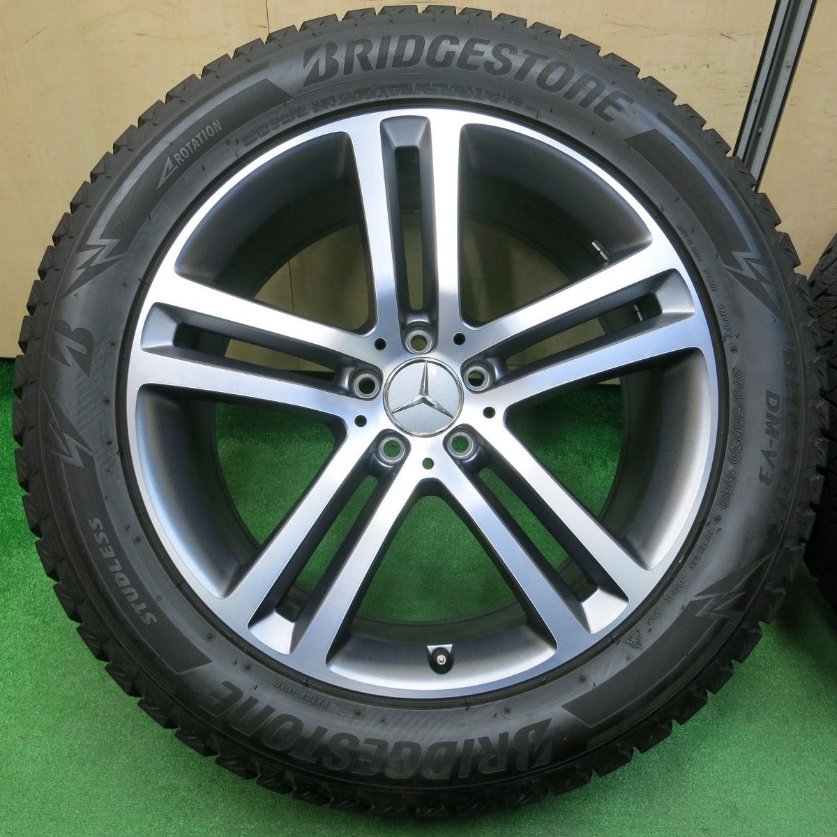 送料無料*超バリ溝！22年！キレイ！9.5分以上☆ベンツ GLEクラス W167 純正 275/50R20 スタッドレス ブリヂストン ブリザック  DM-V3 20インチ PCD112/5H☆3122705イス - メルカリ