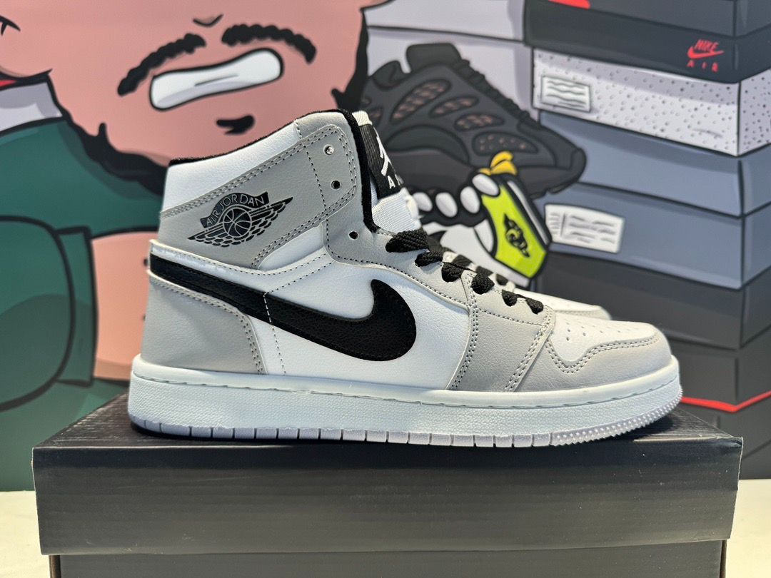 ✨大特価✨Nike Air Jordan 1 Mid SMoke Grey  23.5cm