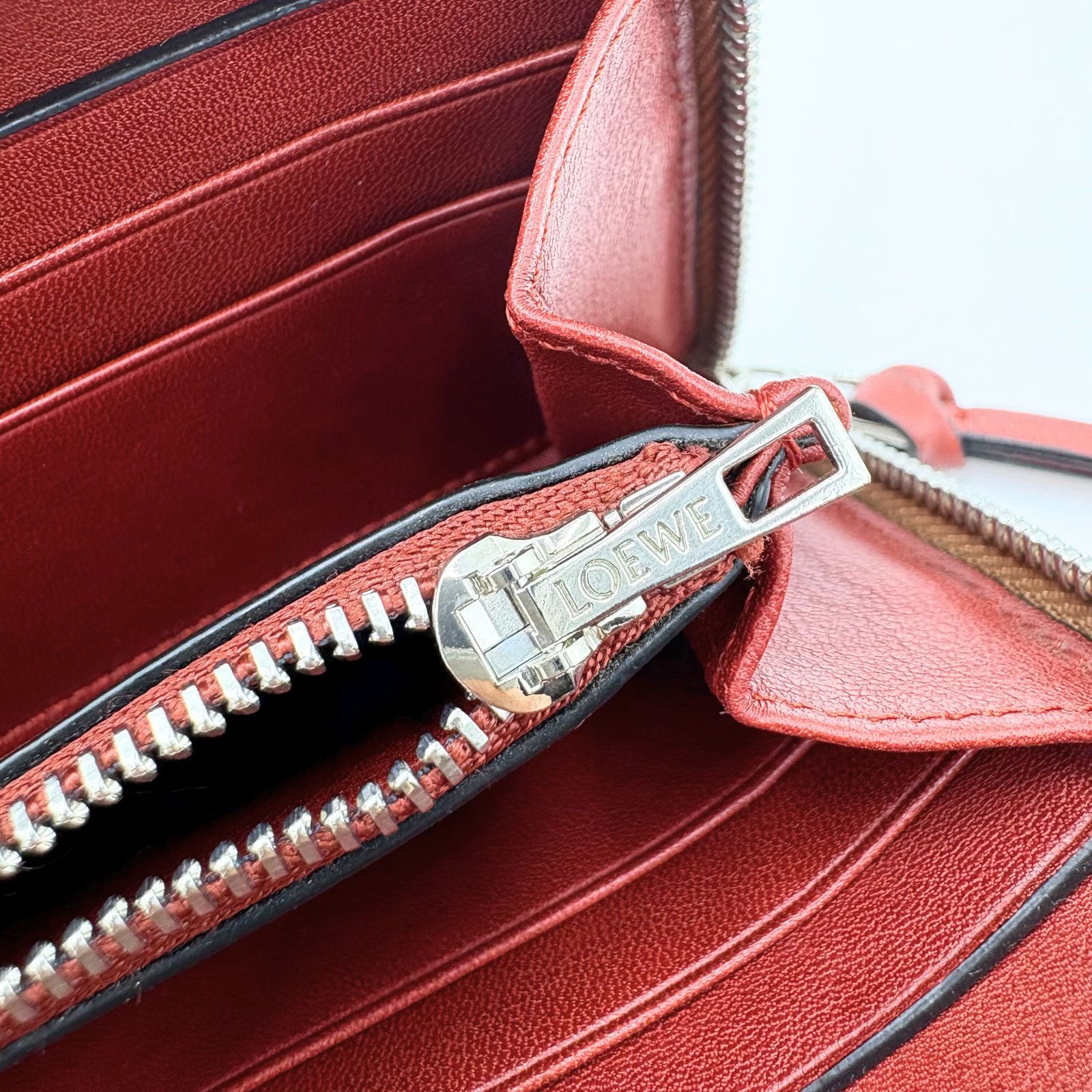一円 極美品 一円 極美品 ロエベ LOEWE ラウンドファスナー ジッピー 