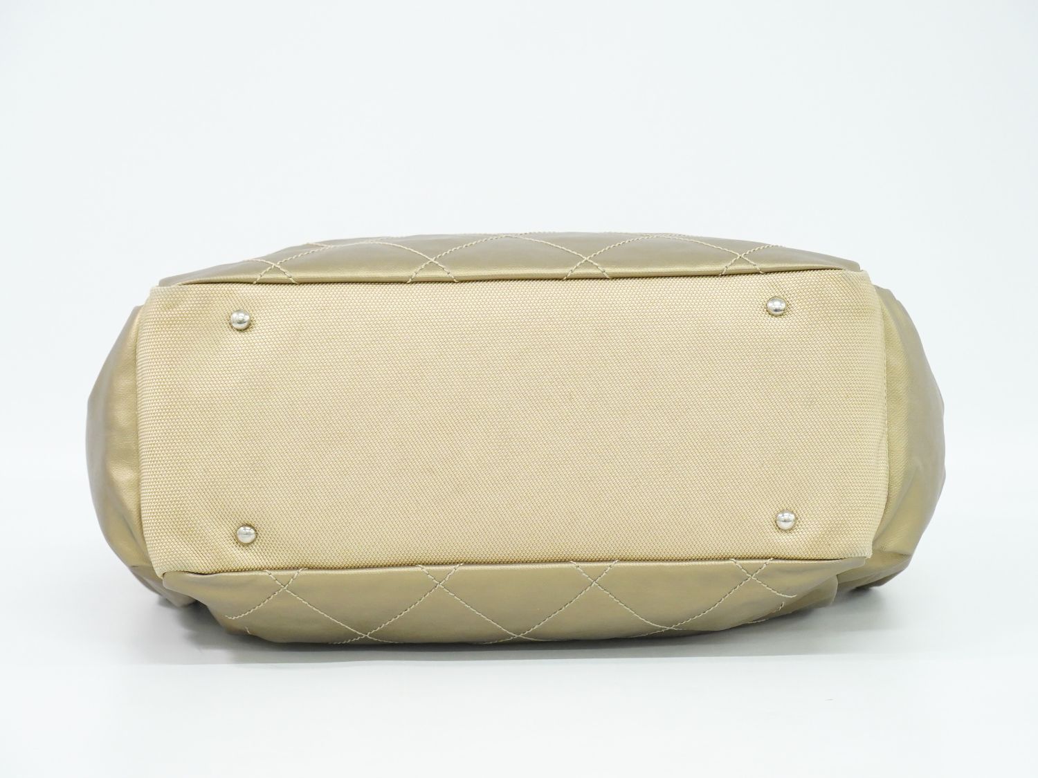 シャネル　パリビアリッツ トート GM　コーティングキャンバス　ハンドバッグ　金 シャネルパリビアリッツ トート GMコーティングキャンバスハンドバッグ金