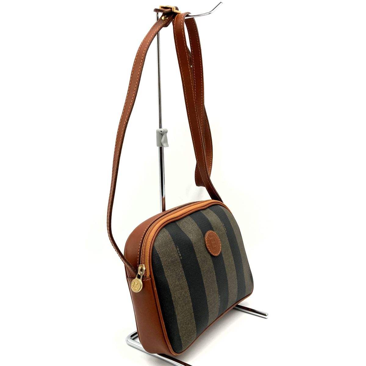 Fendi ショルダーバッグ ブラウン フェンディ ショルダーバッグ ブラウン カーキ 美品