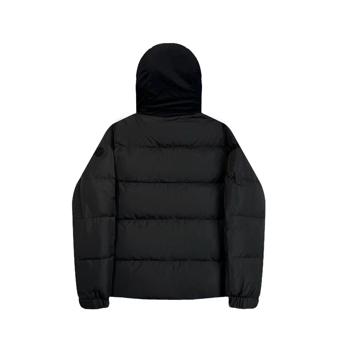 【関税込み】GCDS ブラック エンボス ダウンジャケット BLACK DISC】Crofton Puffer Black Label | CANADA GOOSE(カナダ