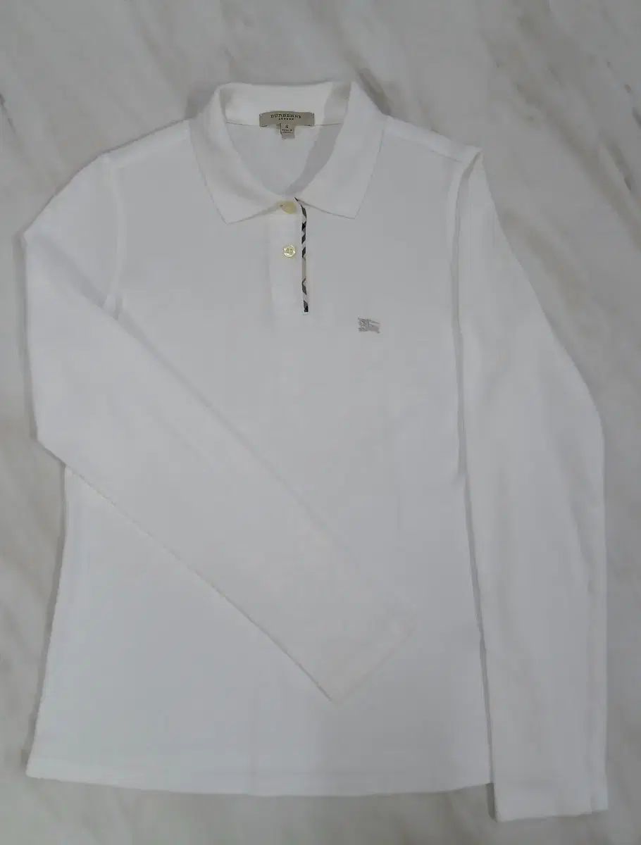 韓国 店舗 BURBERRY バーバリー レディース用 Tシャツ S サイズ