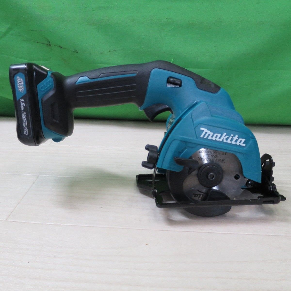 マキタ 85mm充電式マルノコ10.8V HS301D makita マキタ 85mm充電式 マキタ 85mm充電式マルノコ10.8V HS301D makita マキタ 85mm充電式