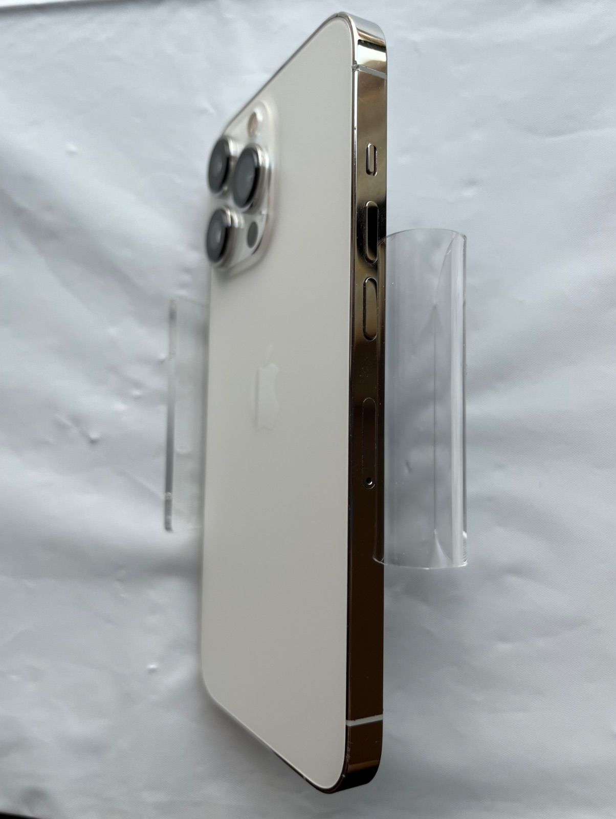 iPhone 13 Proシルバー 1TB 本体 シムフリー バッテリー100% - メルカリ