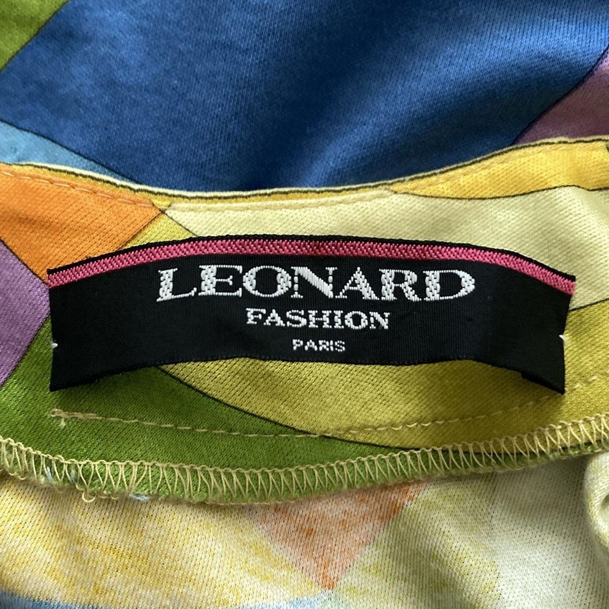 ブルー×イエロー×マルチ クルーネック