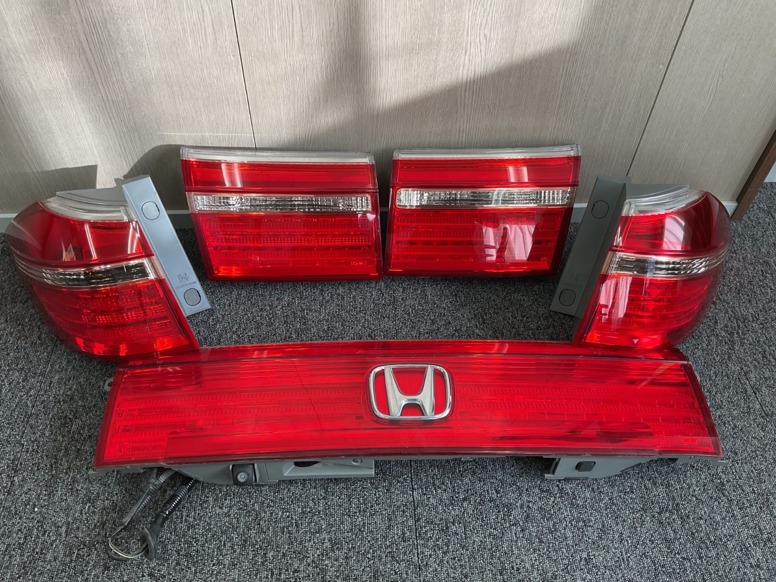 ホンダエリシオン　RR5 テールライトセット ホンダ エリシオン RR5 テールランプ5点セット - メルカリ