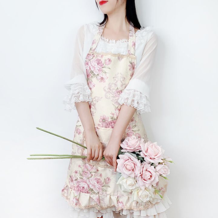 カフェエプロンショートの通販 | キッチン雑貨の価格比較ならビカム エプロンドレス 大人 料理教室 可愛い 防水 花柄 保育士 カフェ ポケット おしゃれ 北欧 フリル 習い事 ピンク クリーム色 首