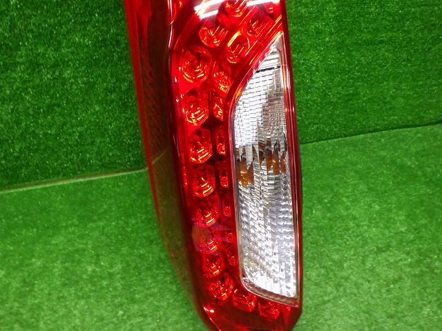 X-TRAIL エクストレイル T31 後期 純正 左 ヘッドライト HID ICHIKOH 1849 日産 エクストレイル T31&frasl;NT31&frasl;DNT31&frasl;TNT31 後期 左ライト&frasl;左ヘッド