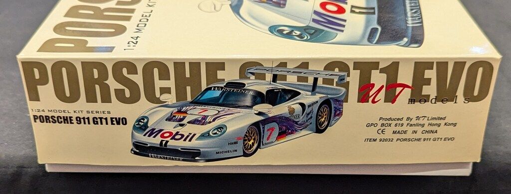 UT MODELS 1/24 92032 PORSCHE 911 GT1 EVO 92032 - メルカリ