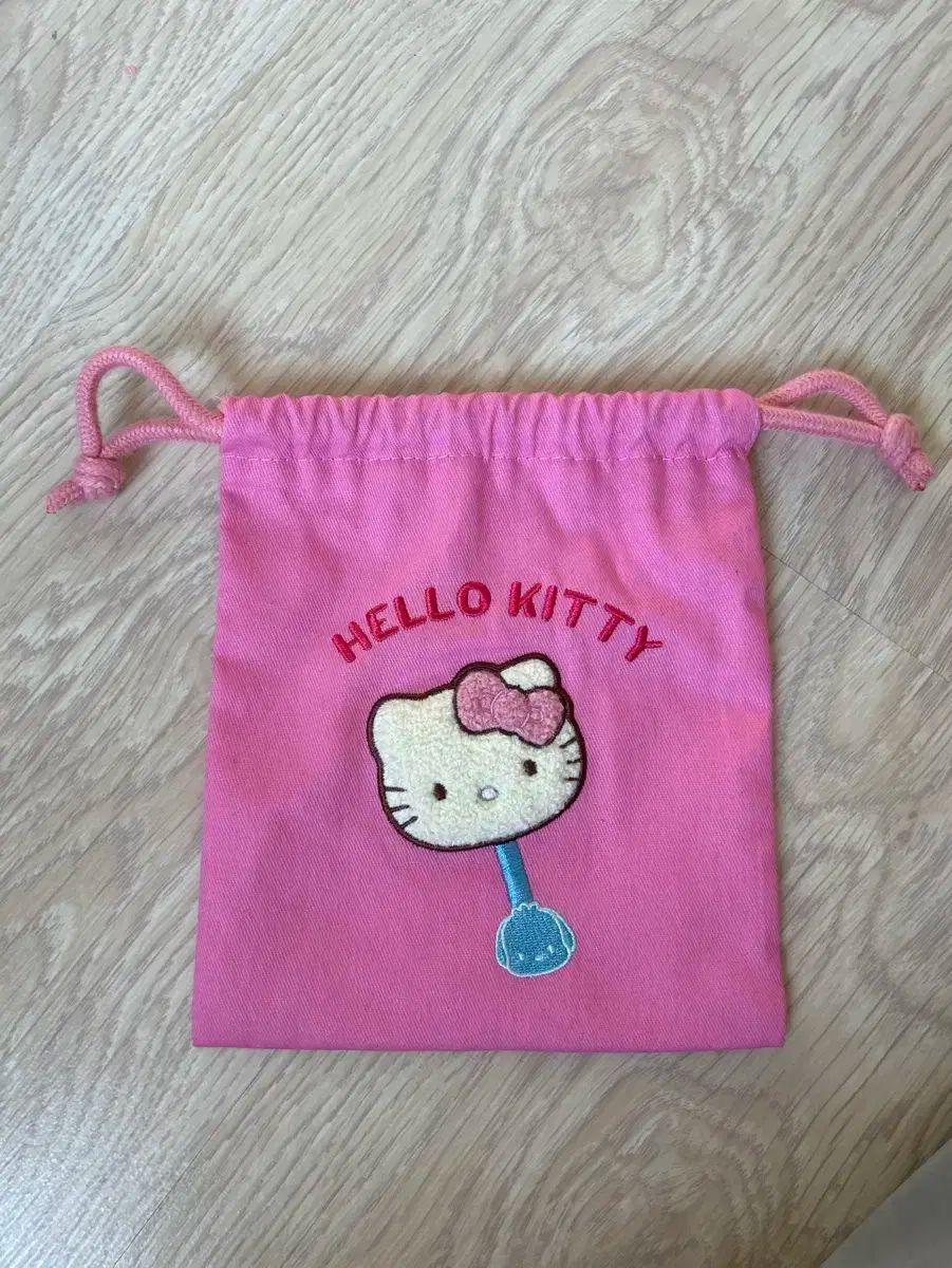 Sanrio サンリオ 登場人物 ふじや ロッド チョコレート コラボ ポーチ ハローキティ