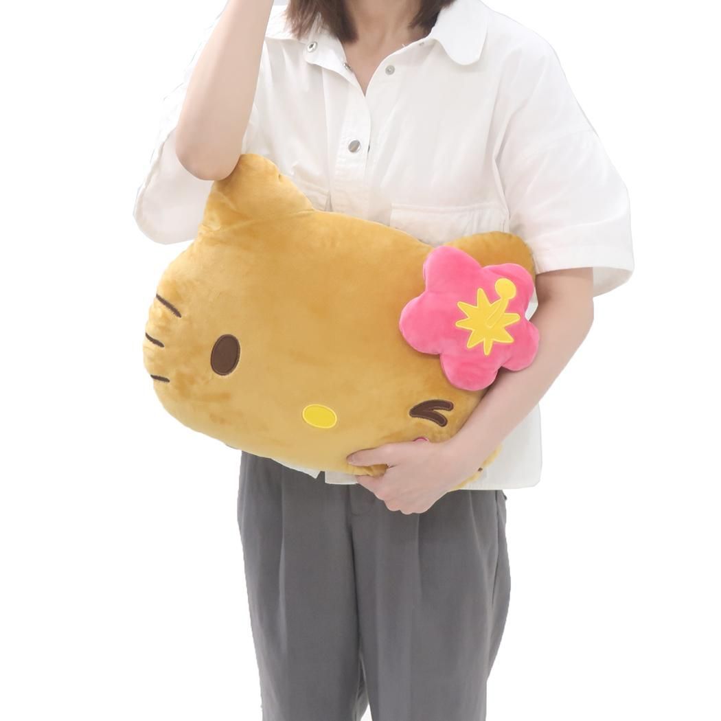 新品 ハローキティ パッチワーク柄 クッション 新品 ハローキティ