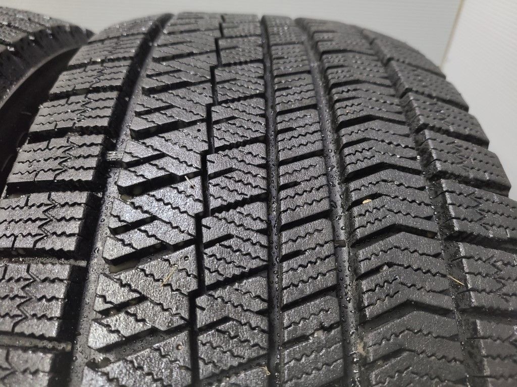 BS BLIZZAK VRX2 255/45R18 18インチ スタッドレス 4本 2018年製 バリ 