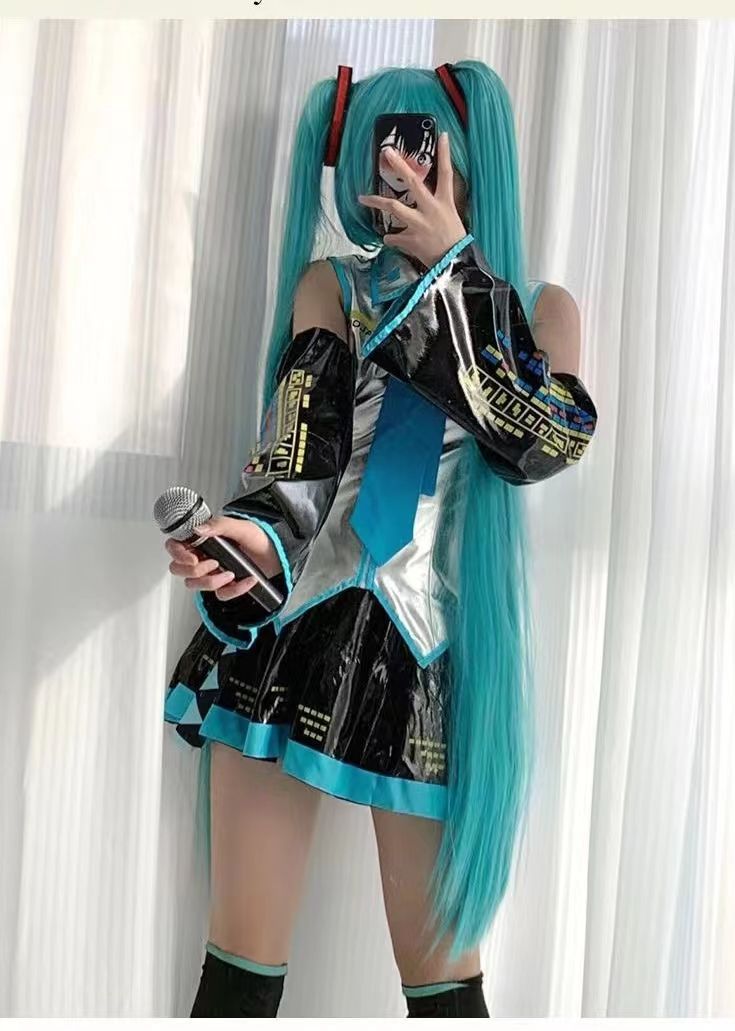 初音ミクのコスプレ衣装です