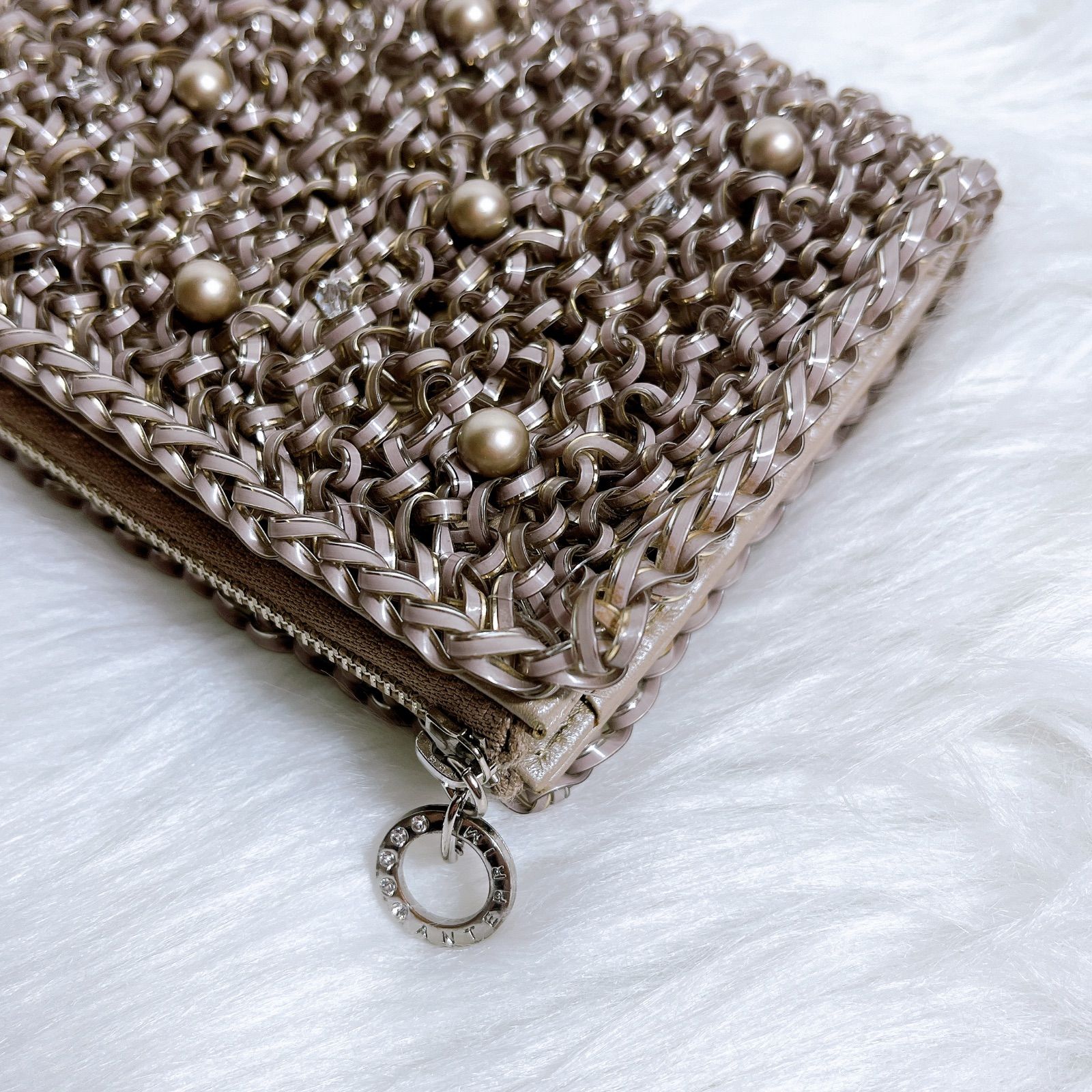 ANTEPRIMA ミスクリオパール ラウンドウォレット (サファイア