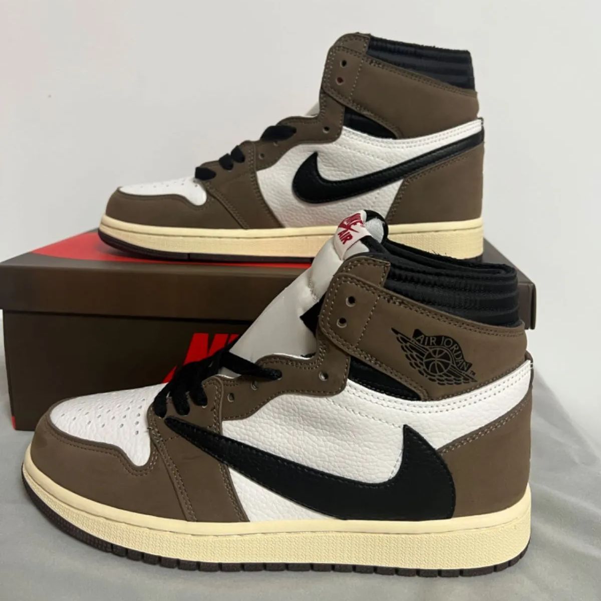 ナイキNike Air Jordan 1 Retro High OG