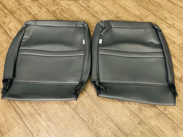 クラッツィオ ストロングレザー ハイゼットカーゴ シートカバー