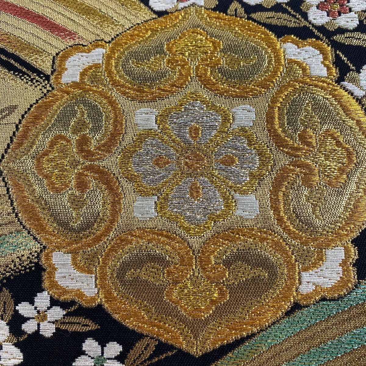 袋帯 秀品 鈴乃屋 華文 波 金糸 箔 金色 六通 正絹