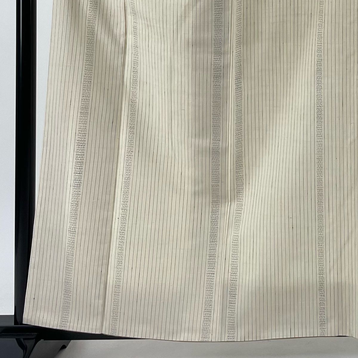 紬 身丈160.5cm 裄丈66.5cm M 袷 鈴乃屋 証紙 縦縞 クリーム