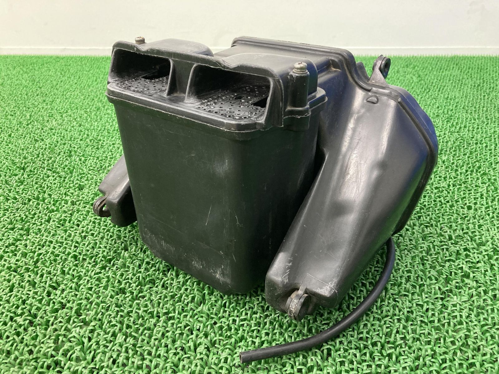 Kawasaki カワサキ カワサキゼファー400純正エアークリーナーケース