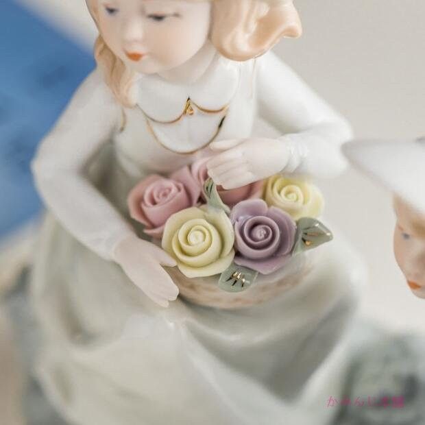 リヤドロ　女性と犬の陶器フィギュア LLADRO リヤドロ きれいにしましょうね フィギュア 人形 女性