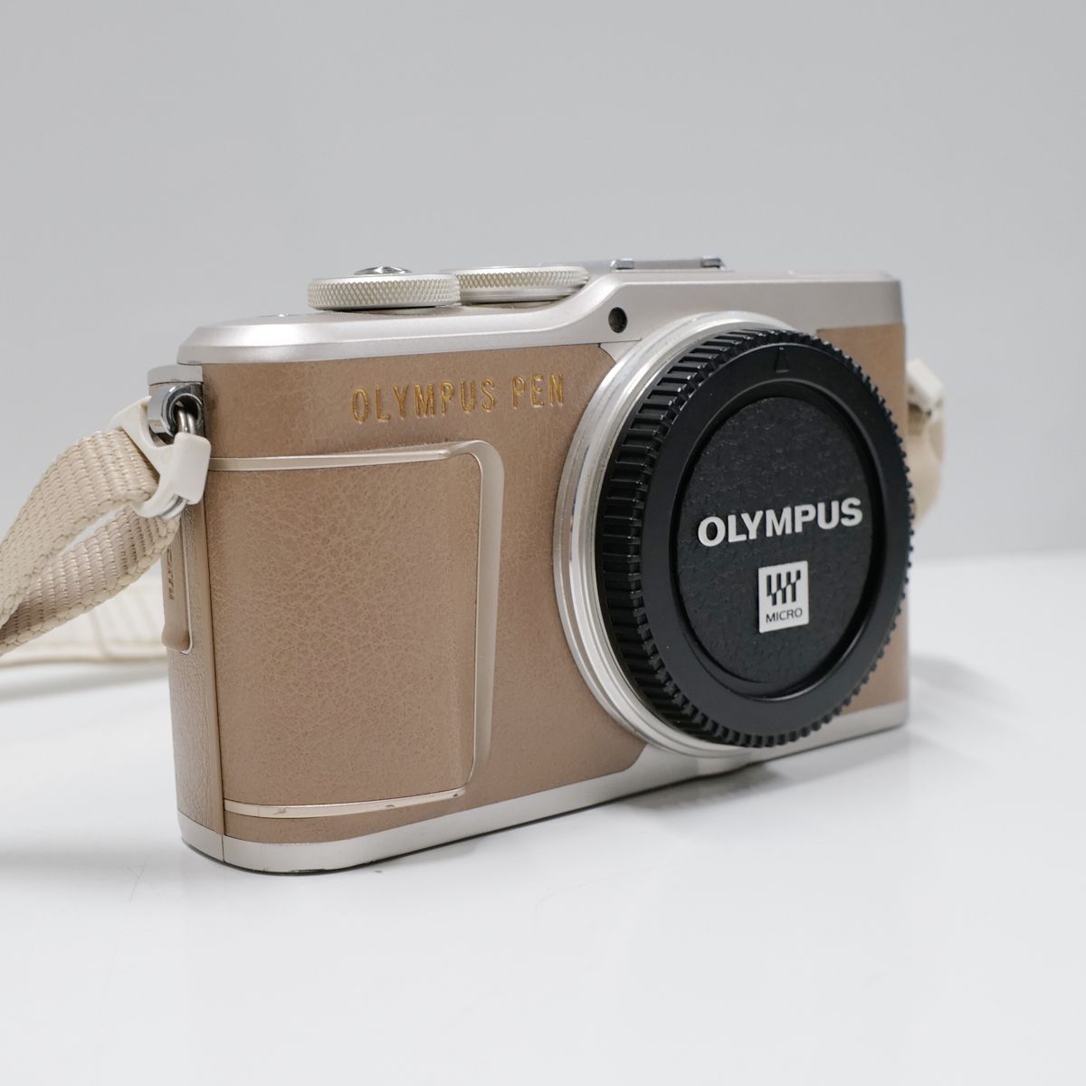 オリンパス OLYMPUS ミラーレス一眼カメラ ボディ フォーサーズ E-PL7