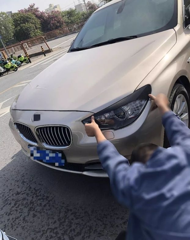 自慢 BMW 5シリーズ F07 2009-2016 グランツーリスモ ヘッドライトカバー アイライン カーボン 年末セール