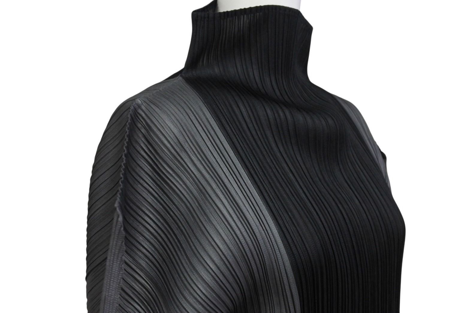 極美品 ISSEY MIYAKE イッセイミヤケ PLEATS PLEASE プリーツ