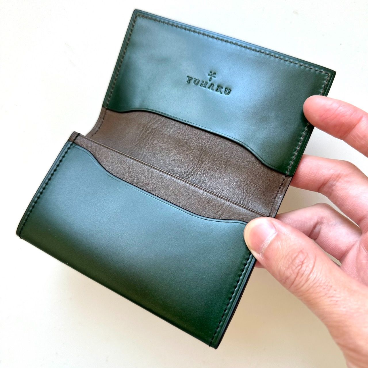 ユハク YUHAKU 名刺入れ コードバン グリーン 美品 - メルカリ