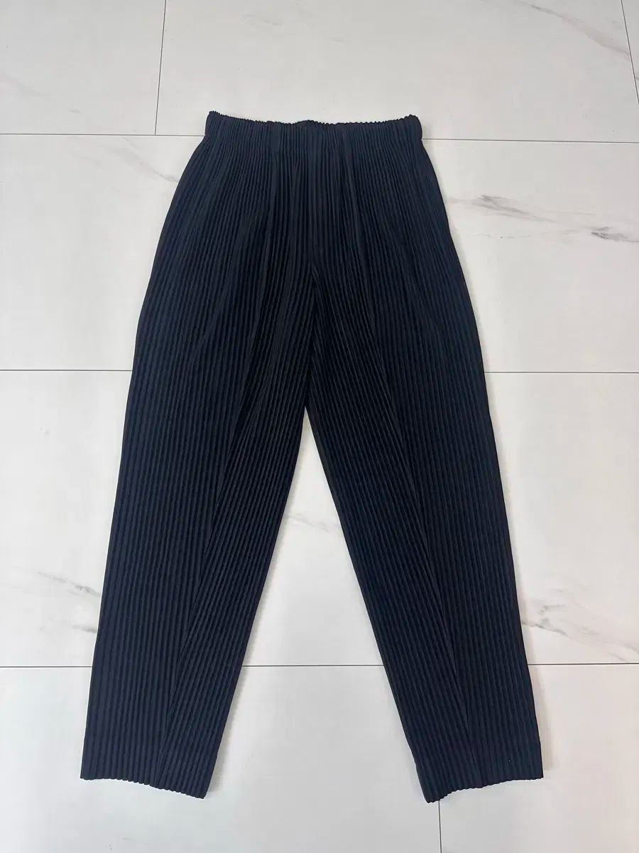 100％品質保証！ HOMME PLISSÉ オムプリッセ ISSEY MIYAKE イッセイミヤケ トラウザー スラックス パンツ 1 サイズ
