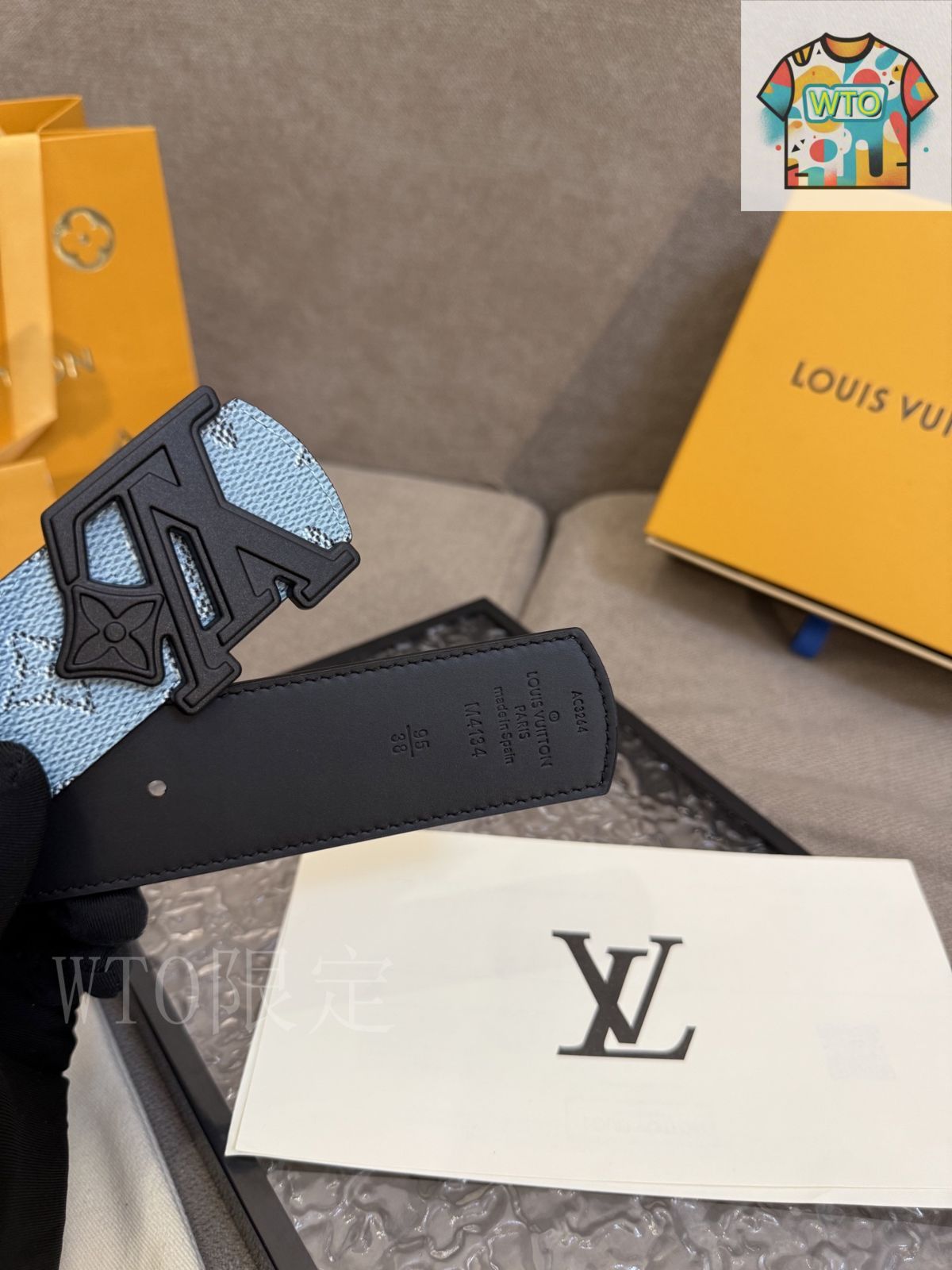 LOUIS VUITTON ルイヴィトン ベルト・LV デュオ リバーシブル ルイヴィトン】ベルト・LV フラワー 40MM リバーシブル (Louis