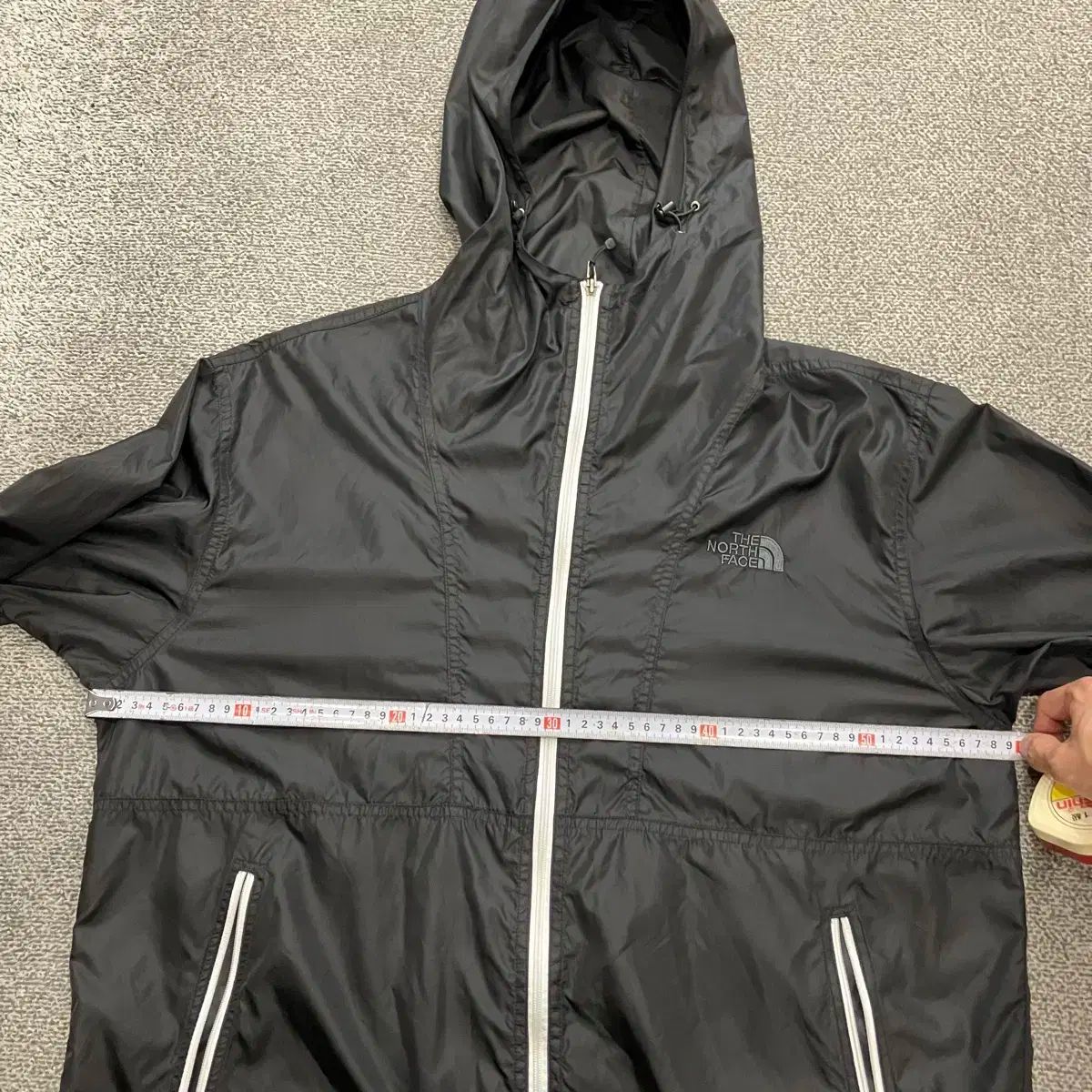 442 THE NORTH FACE(ザノースフェイス) ウインドブレーカー