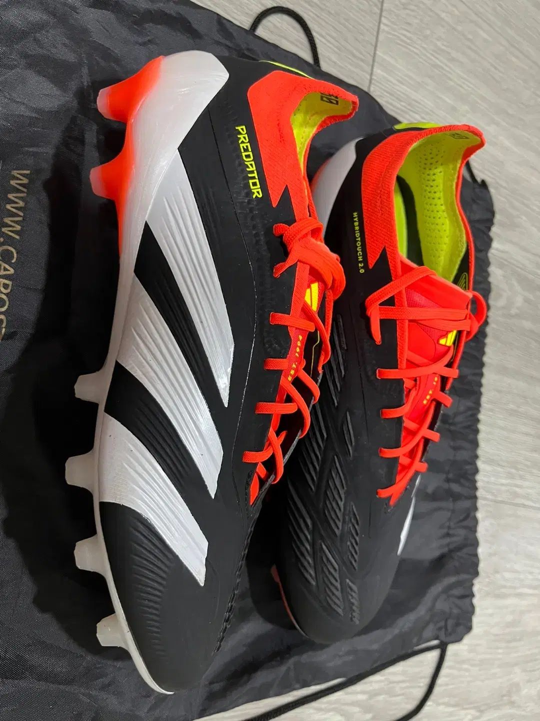 高品質 adidas アディダス プレデター エリート ロー AG 250 サッカーシューズ