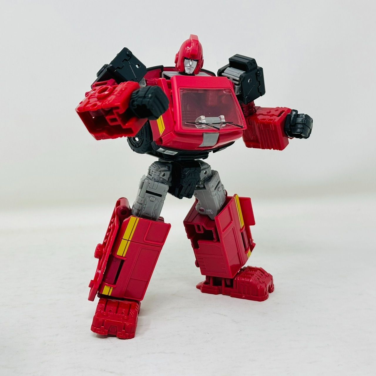 トランスフォーマーアースライズ:ER EX-18 アイアンハイド&プロール 