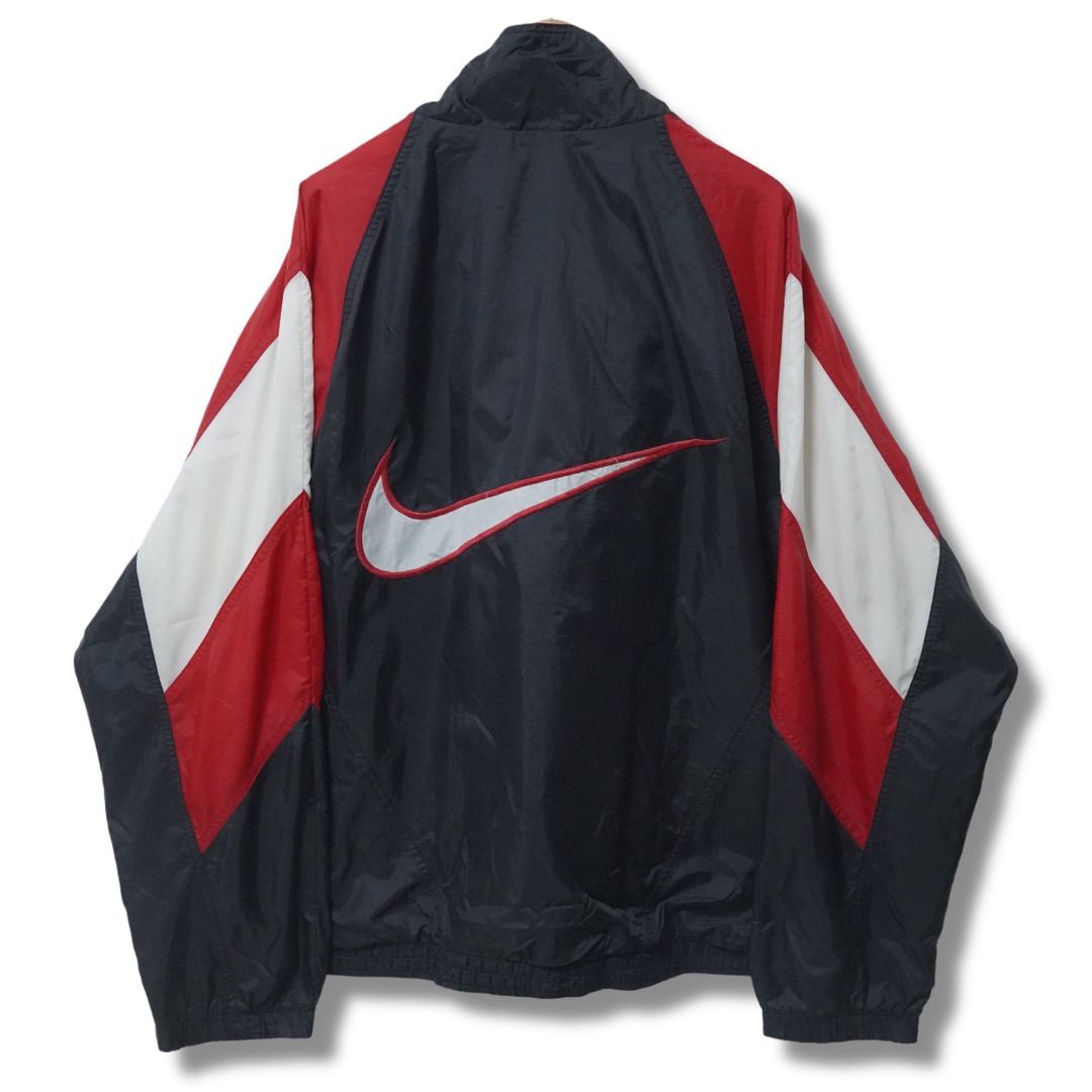 古着　希少デザイン　ナイキナイロンジャケット　スウッシュロゴ　ＸＬサイズ 古着 希少デザイン ナイキナイロンジャケット スウッシュロゴ ＸＬサイズ