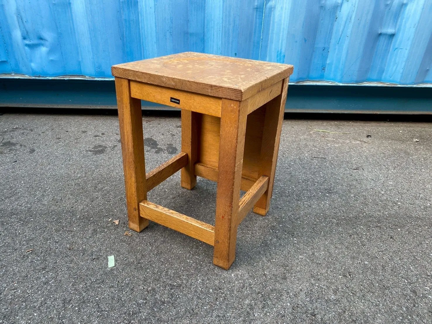 図工室の椅子　2脚　角スツール　アンティーク　レトロ 2026年最新】図工室の椅子の人気アイテム - メルカリ