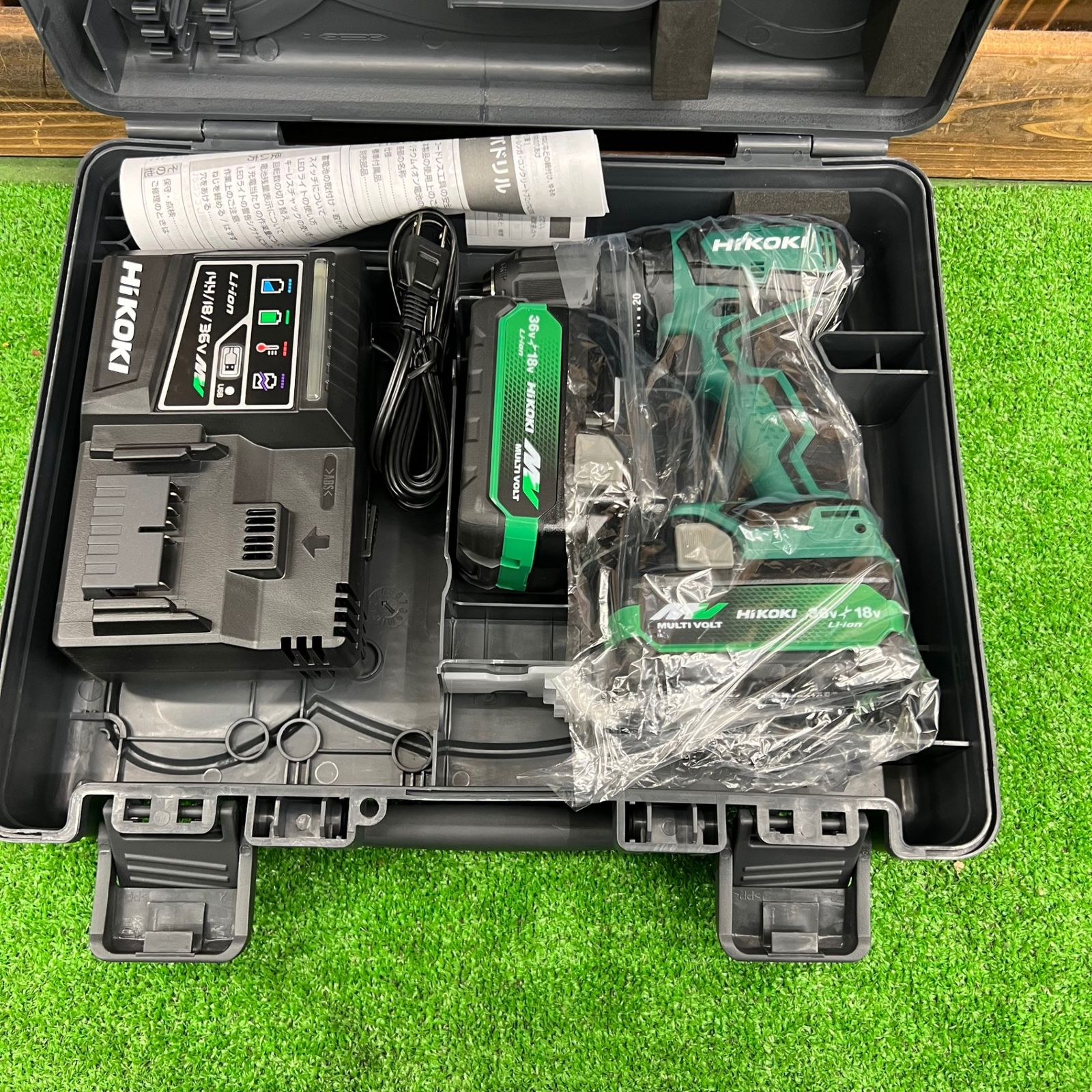 2XCZ 18V
