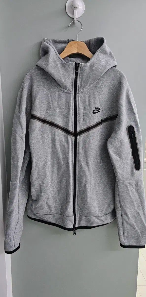Nike(ナイキ） メンズ フード ジップアップ