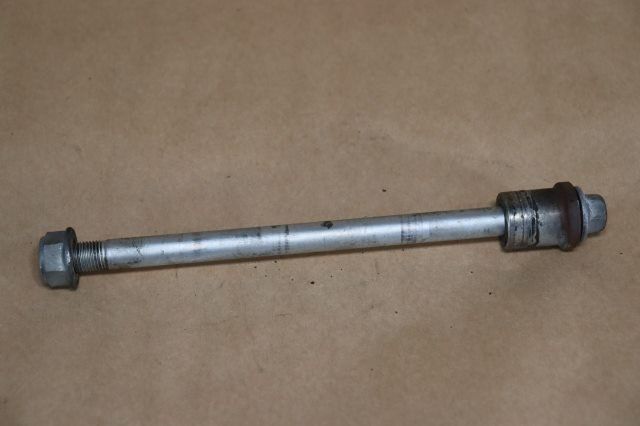 ホンダ CBX１２５カスタム JC12 フロントアクスルシャフト H350-28