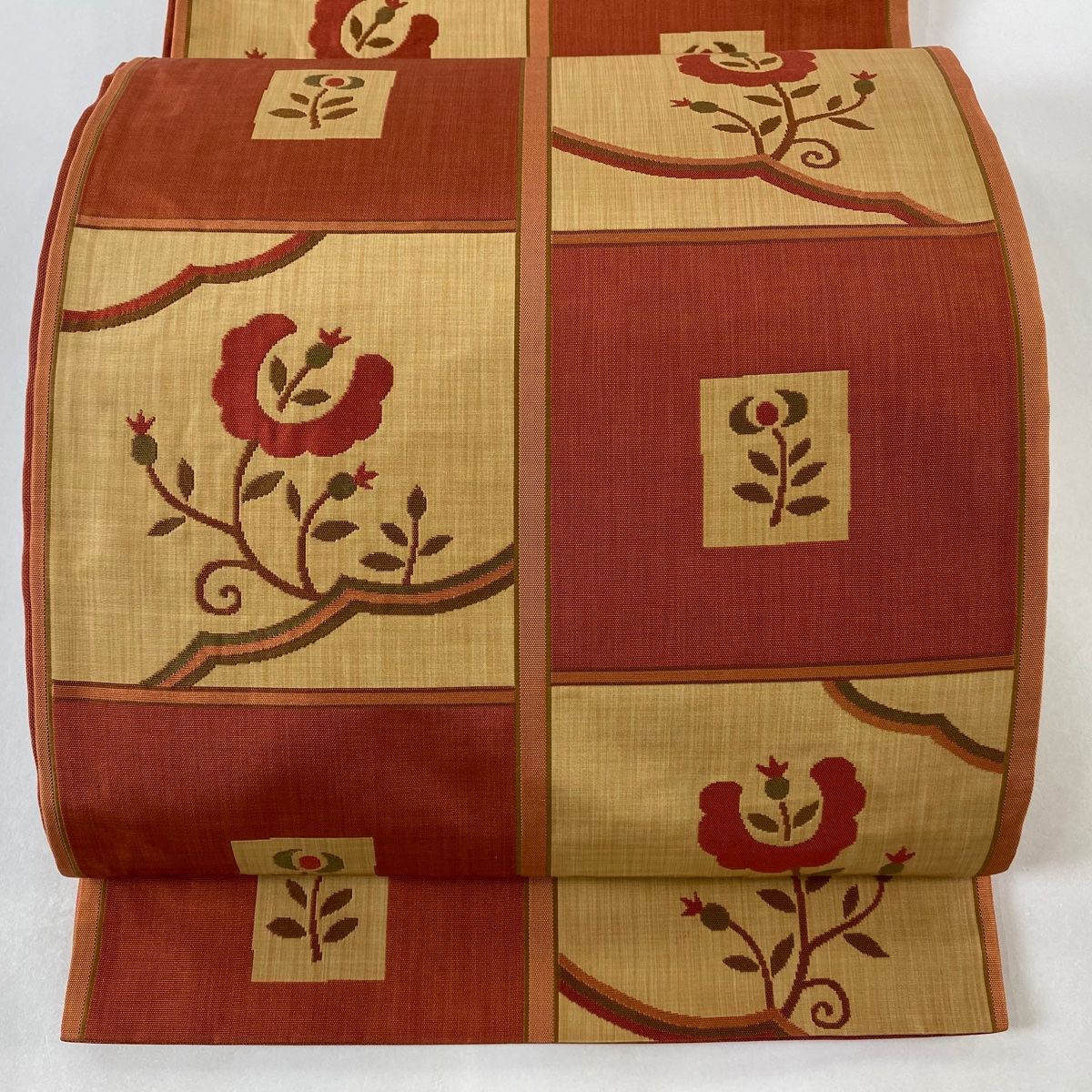 新品　袋帯 名品 木屋太 落款 幾何学 緑 六通 正絹 袋帯 美品 名品 木屋太 落款 縞 幾何学模様 緑 六通 正絹 【中古
