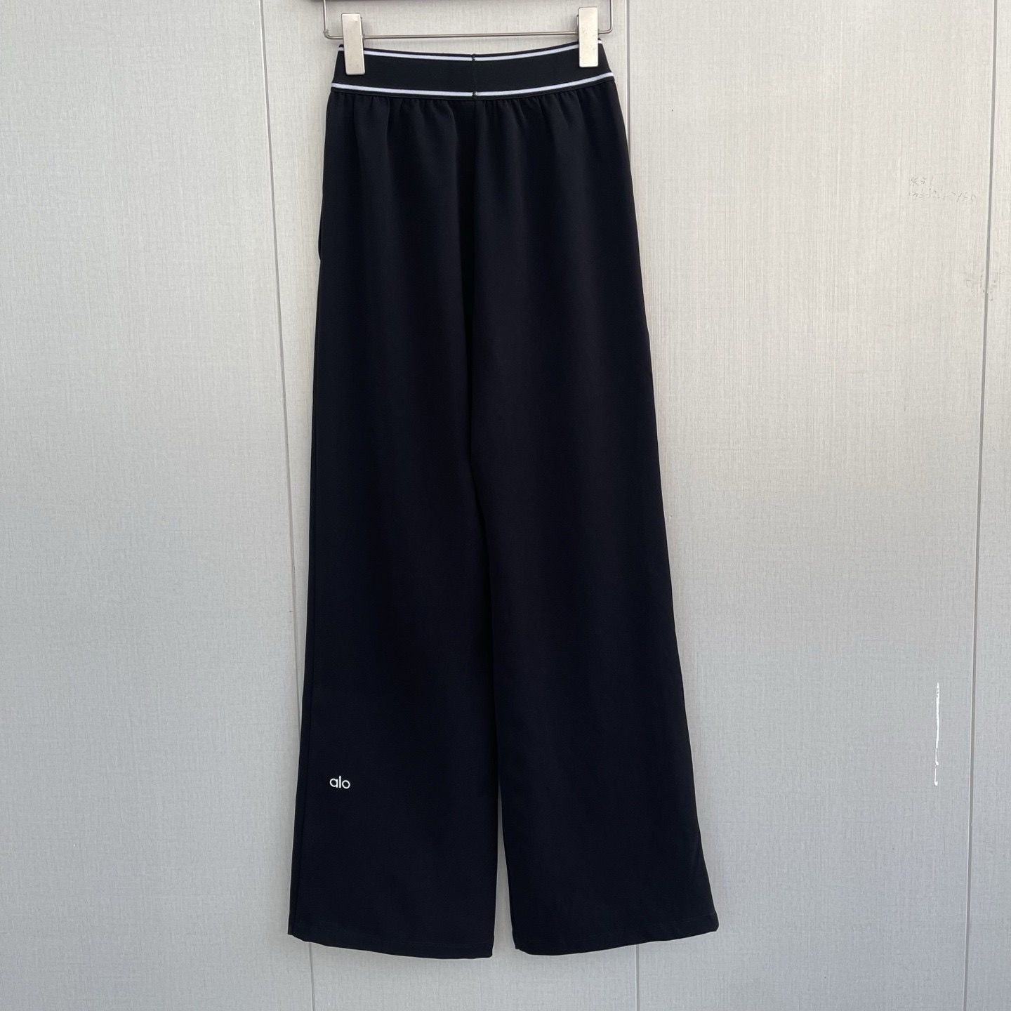 Alo Yoga パンツ ボトム トラウザー アローヨガ M 黒 Alo Yoga