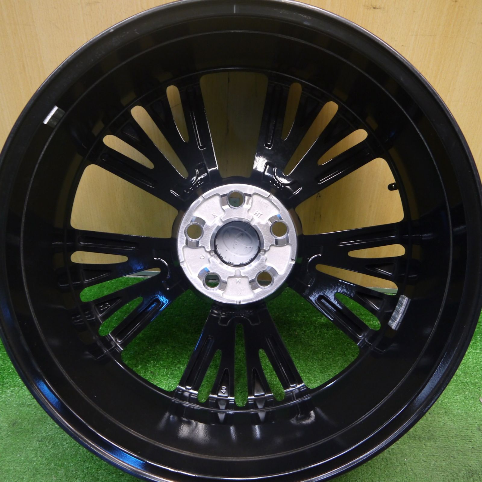 19インチ 19×6.5J