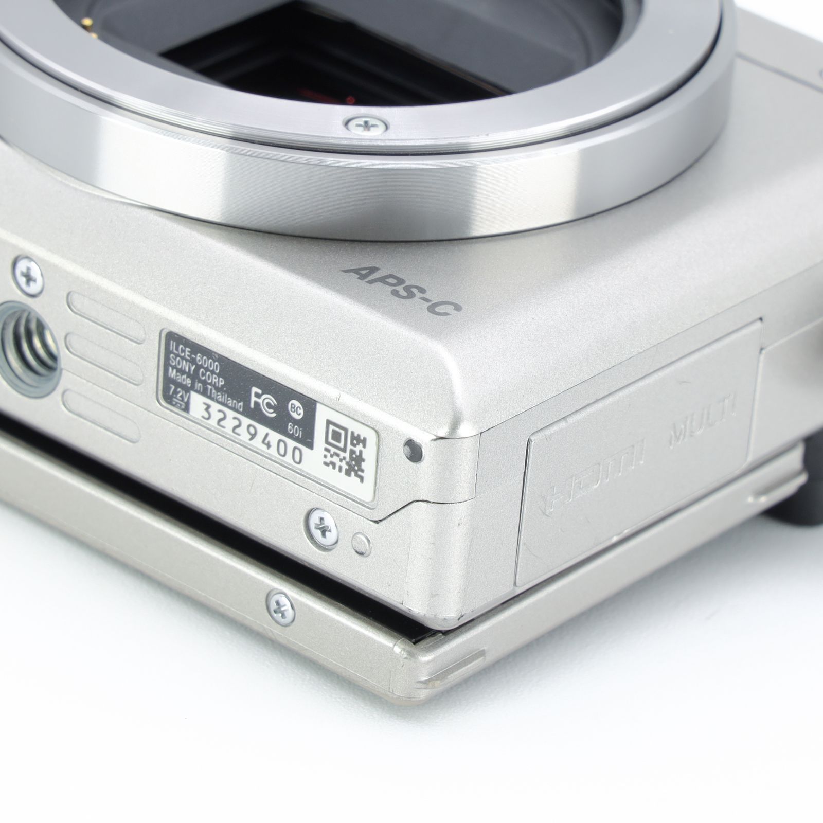 SONY a6000パワーズームレンズ ホワイト ソニー、0.06秒高速AFを実現