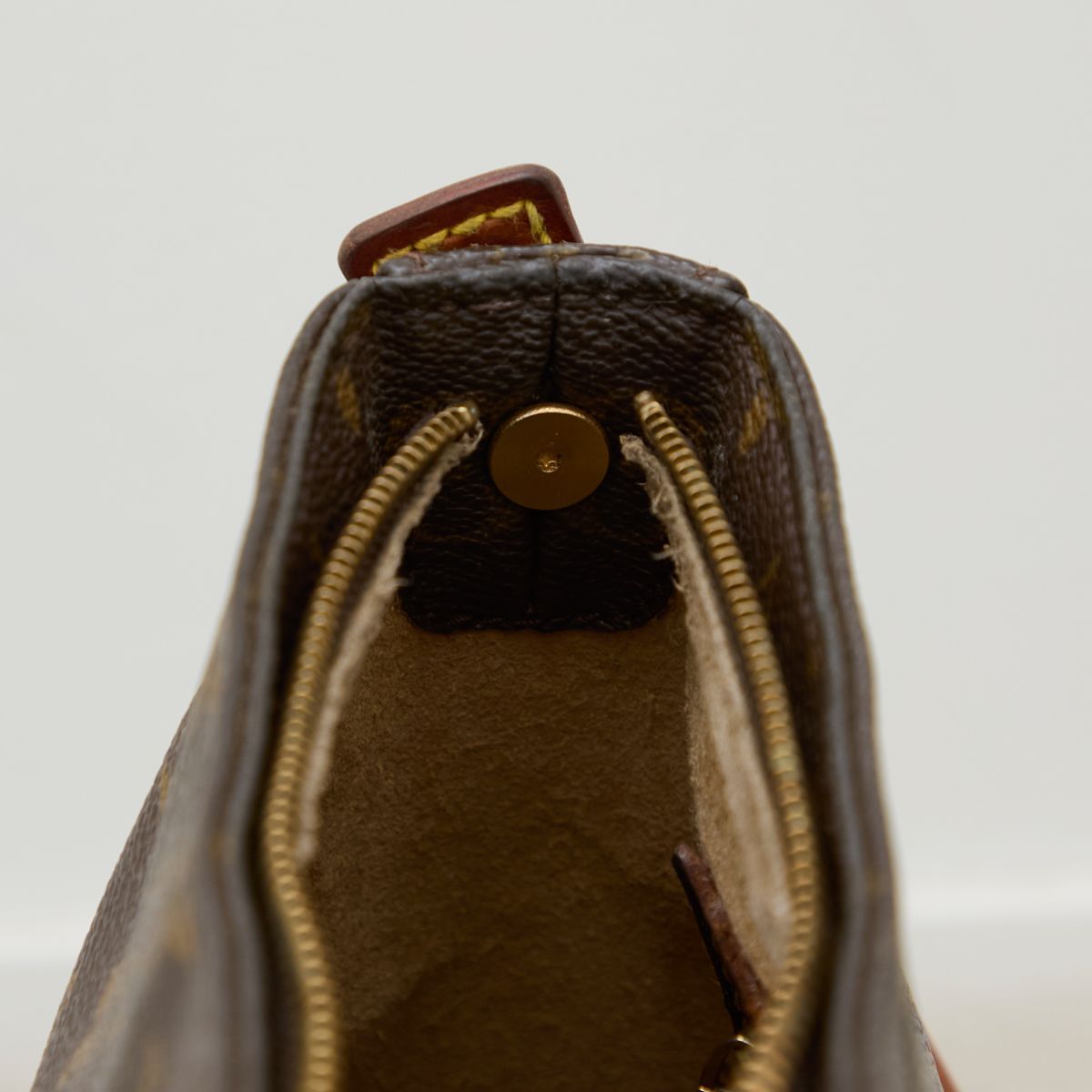 訳アリ品！】 LOUIS VUITTON ルイヴィトン モノグラム ルーピング MM 