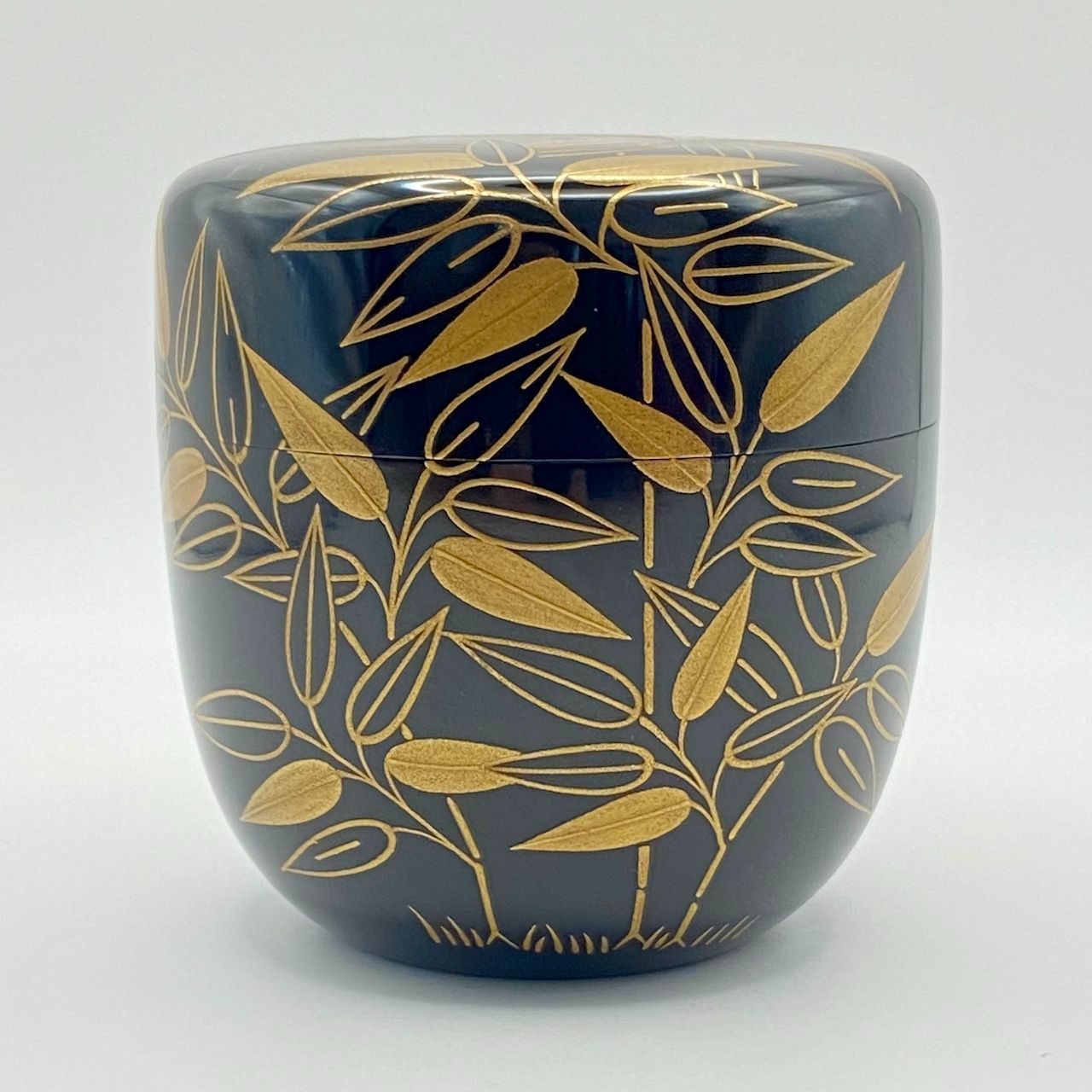 【茶道具】中村恭蔵作　千両蒔絵大棗（共箱） Amazon.co.jp: 真作保証中村恭蔵和歌面中次棗共箱加賀蒔絵師